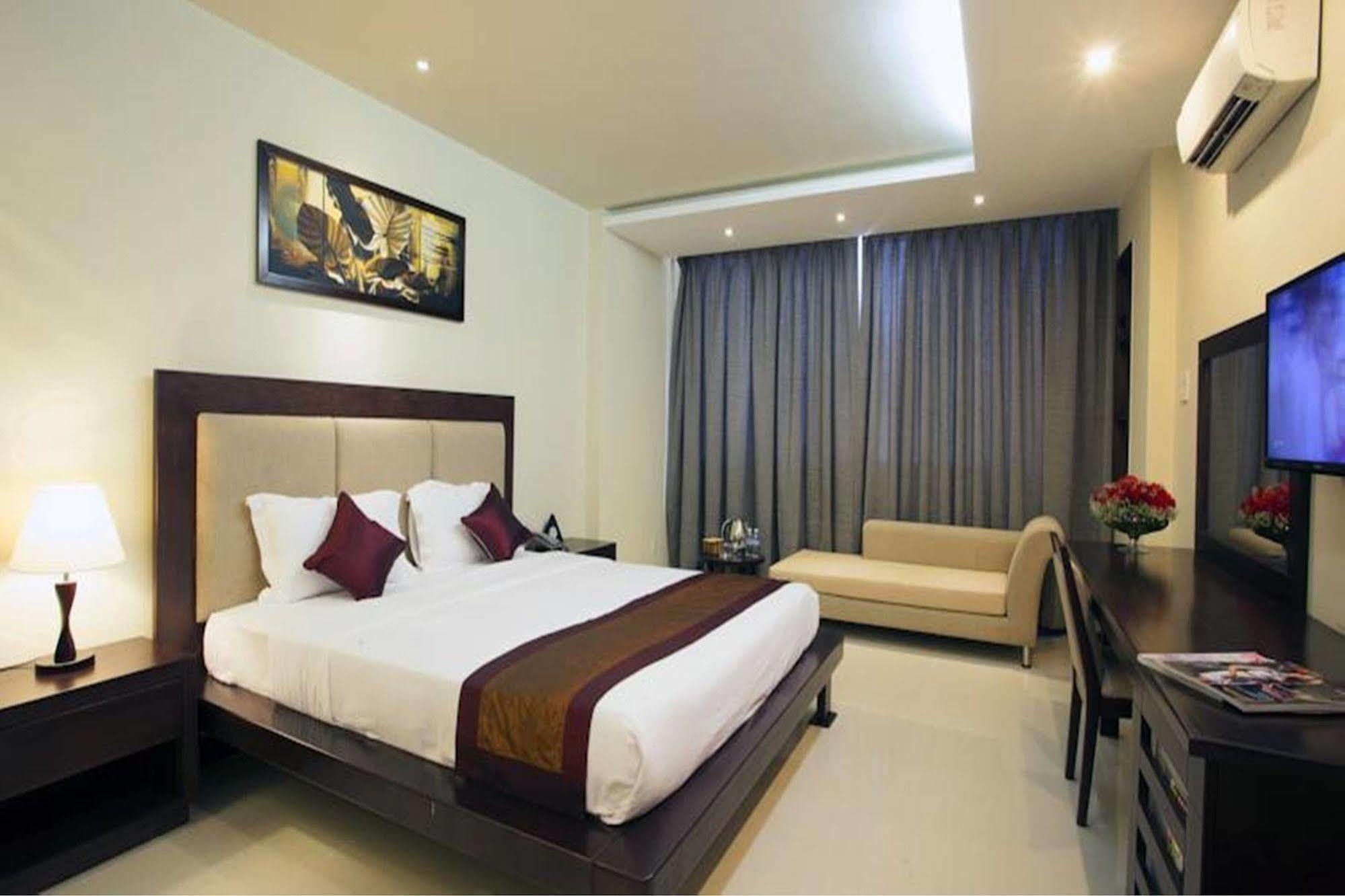 Hotel Reddoorz Dong Du 3*